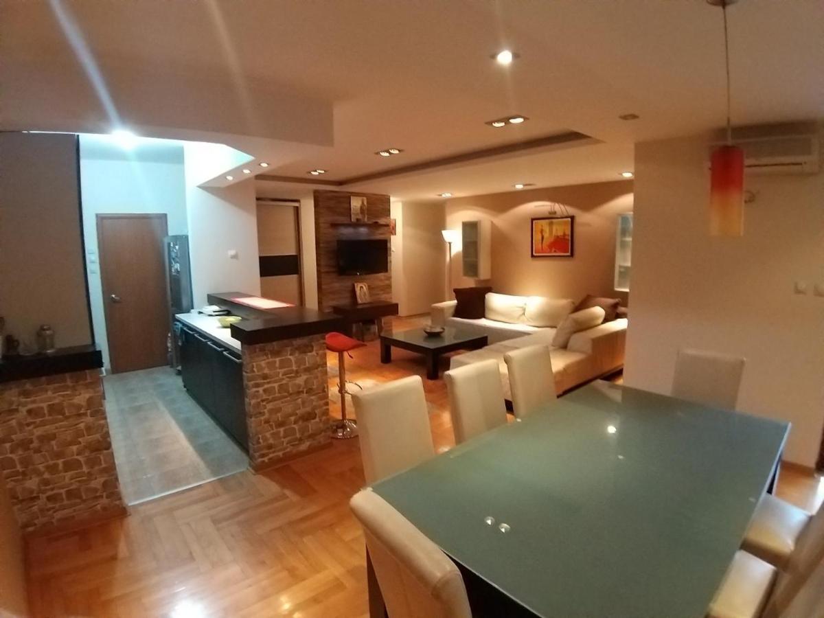 Brown Apartment - Nis Center Ngoại thất bức ảnh