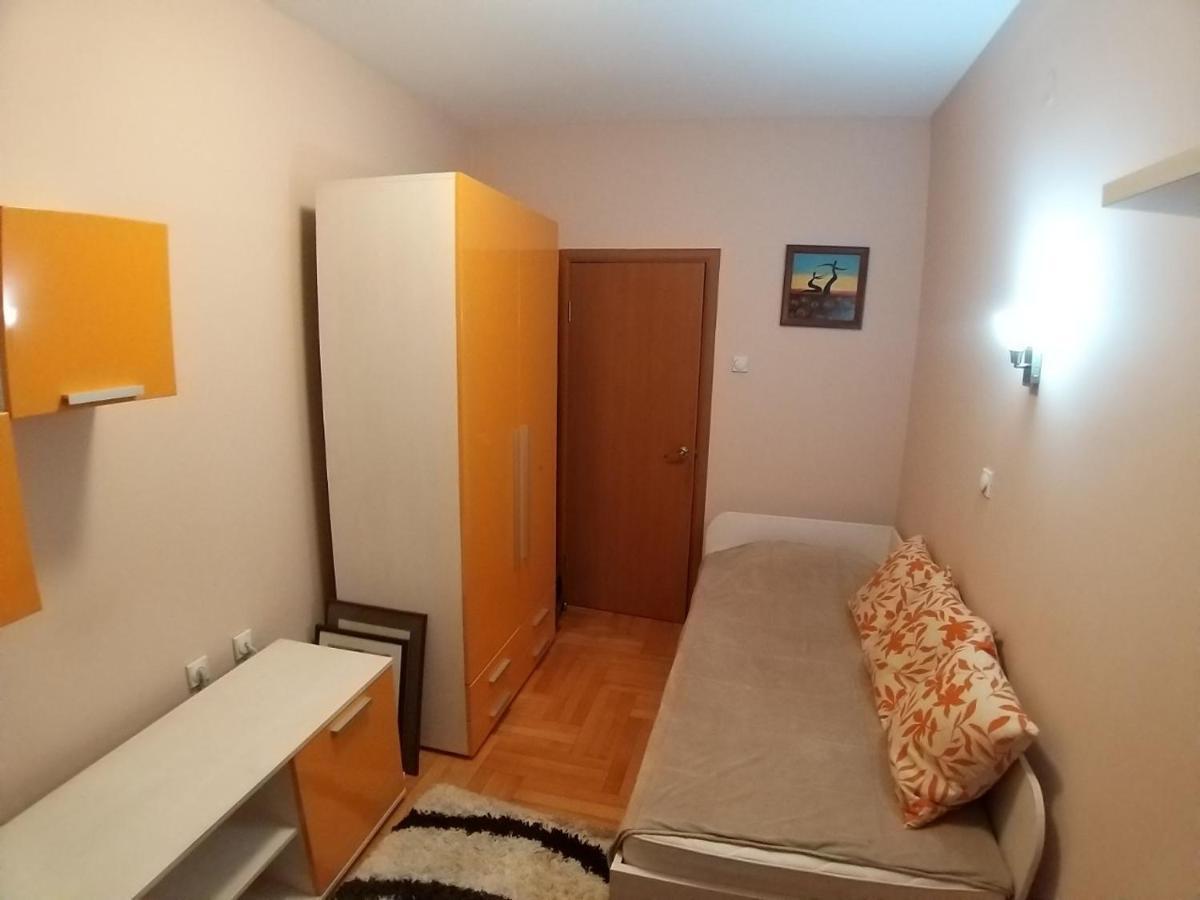 Brown Apartment - Nis Center Ngoại thất bức ảnh