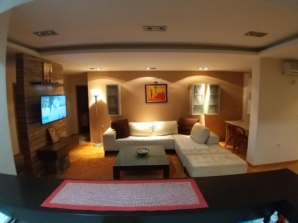 Brown Apartment - Nis Center Ngoại thất bức ảnh